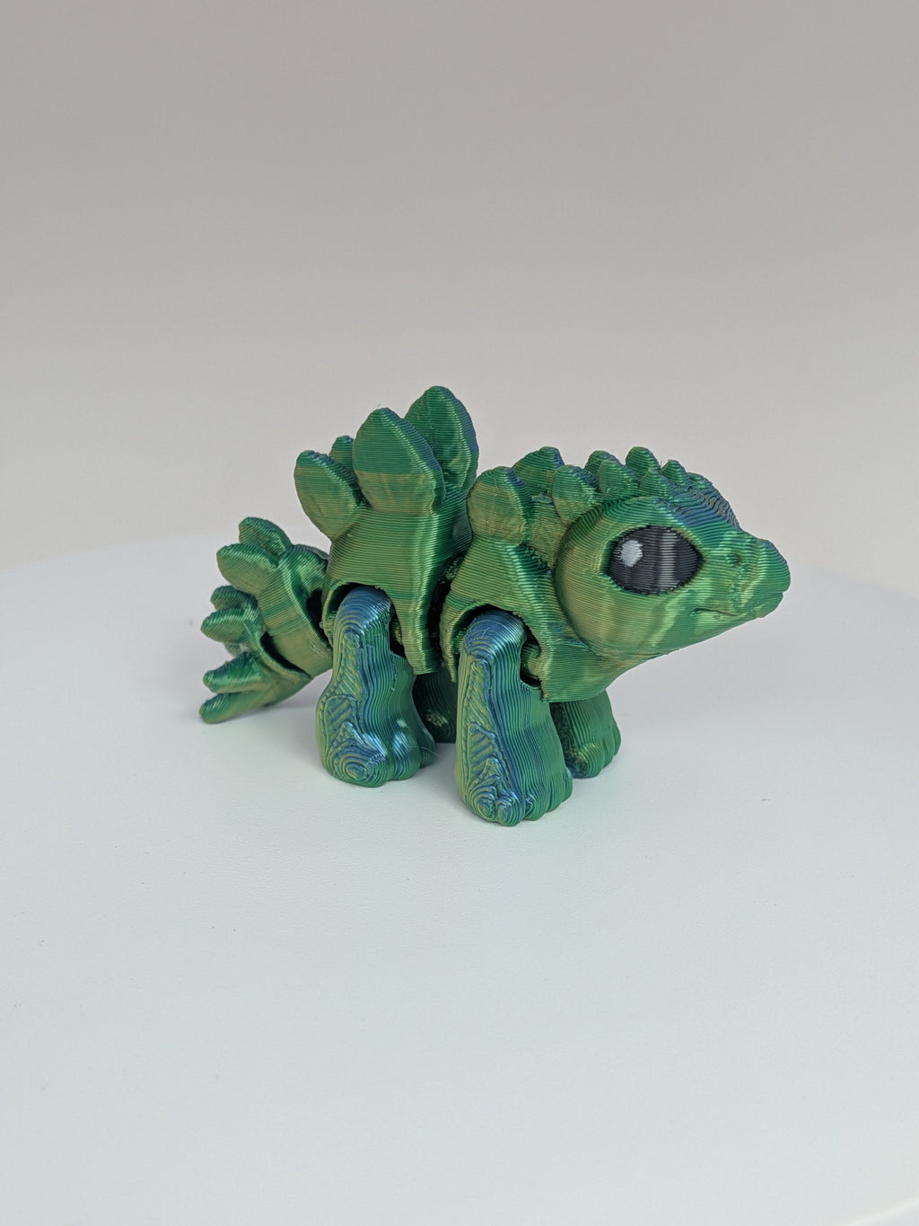 Fan Back Dino Hatchling