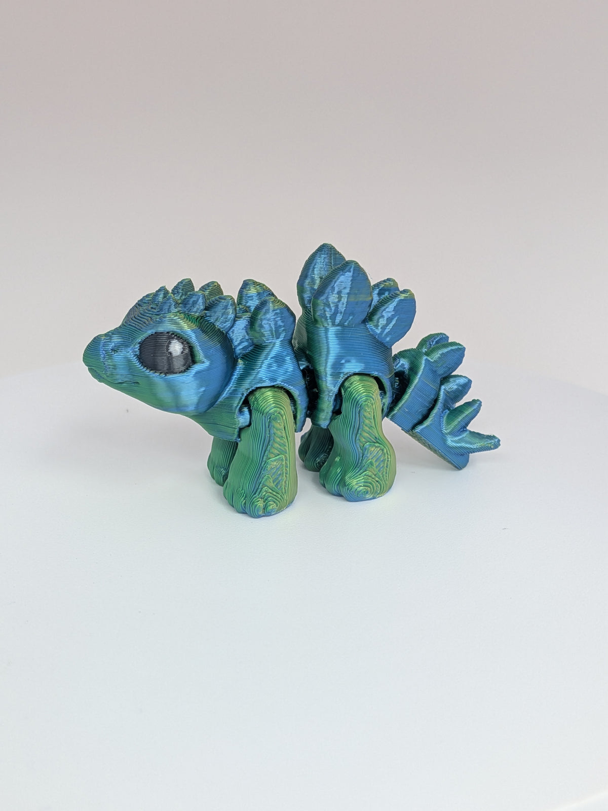 Fan Back Dino Hatchling