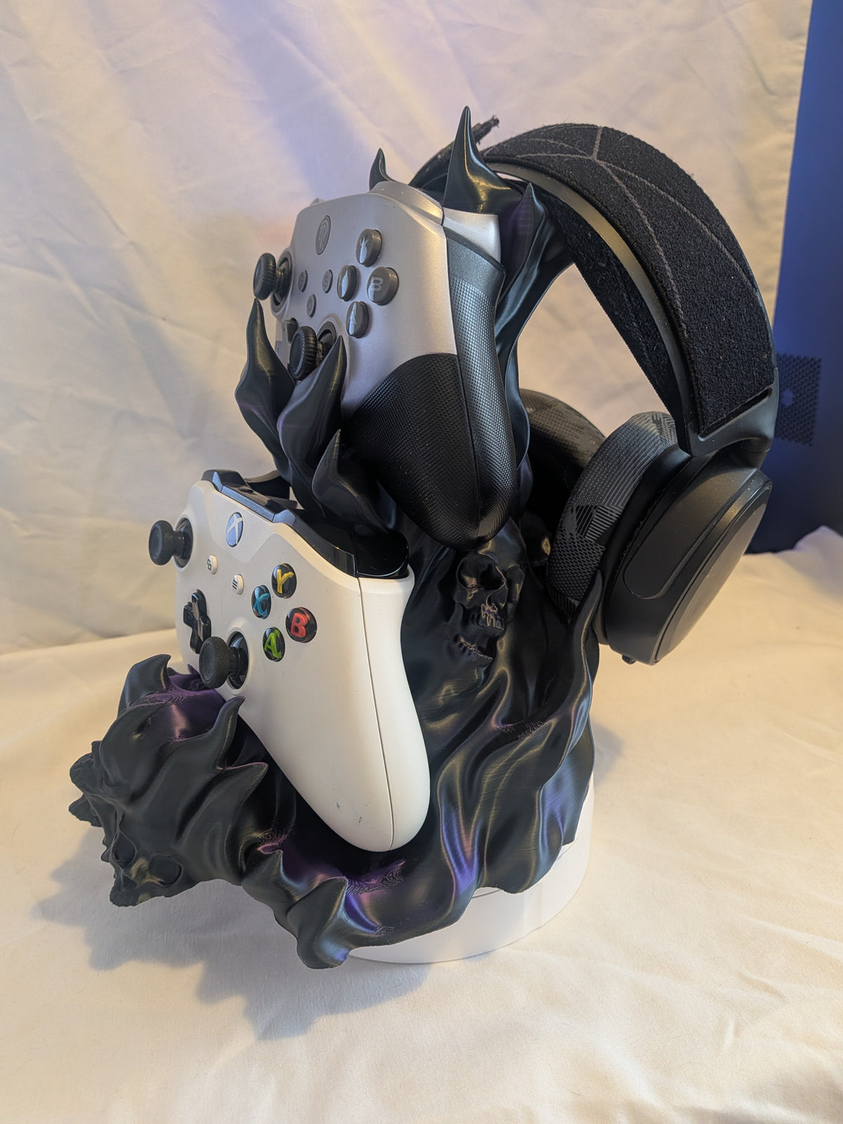 Spellcaster Stash Headphone Controller Holder